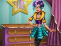 Tris Runway Dolly Dress Up