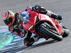Spel 2020 Ducati Panigale på nätet