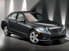 Igra E-Class Sedan Puzzle spletu