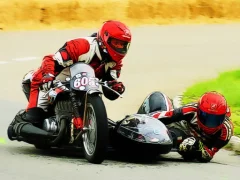 Sidecar Racing Puzzle — لعبة مجانية اون لاين