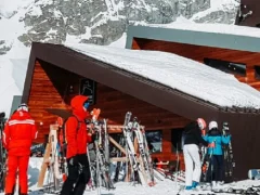 Ski Resort Hidden Snowflakes — ücretsiz çevrimiçi oyun