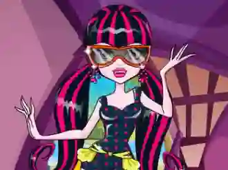 Draculaura Swimsuits Design  — free online game