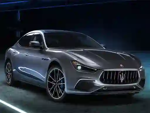 Maserati Ghibli Hybrid Slide — free online game