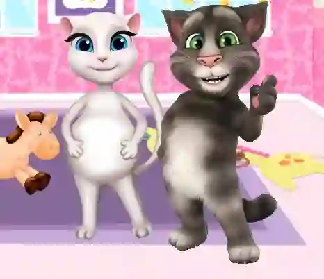 Preganat Kitty Room Decor — free online game