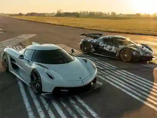 Lojë Koenigsegg Jesko Absolut  në internet
