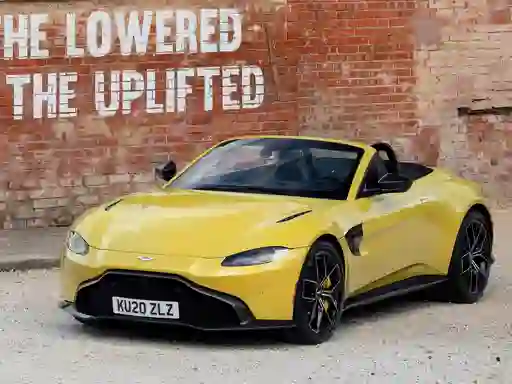 Aston Martin Vantage Roadster  — free online game